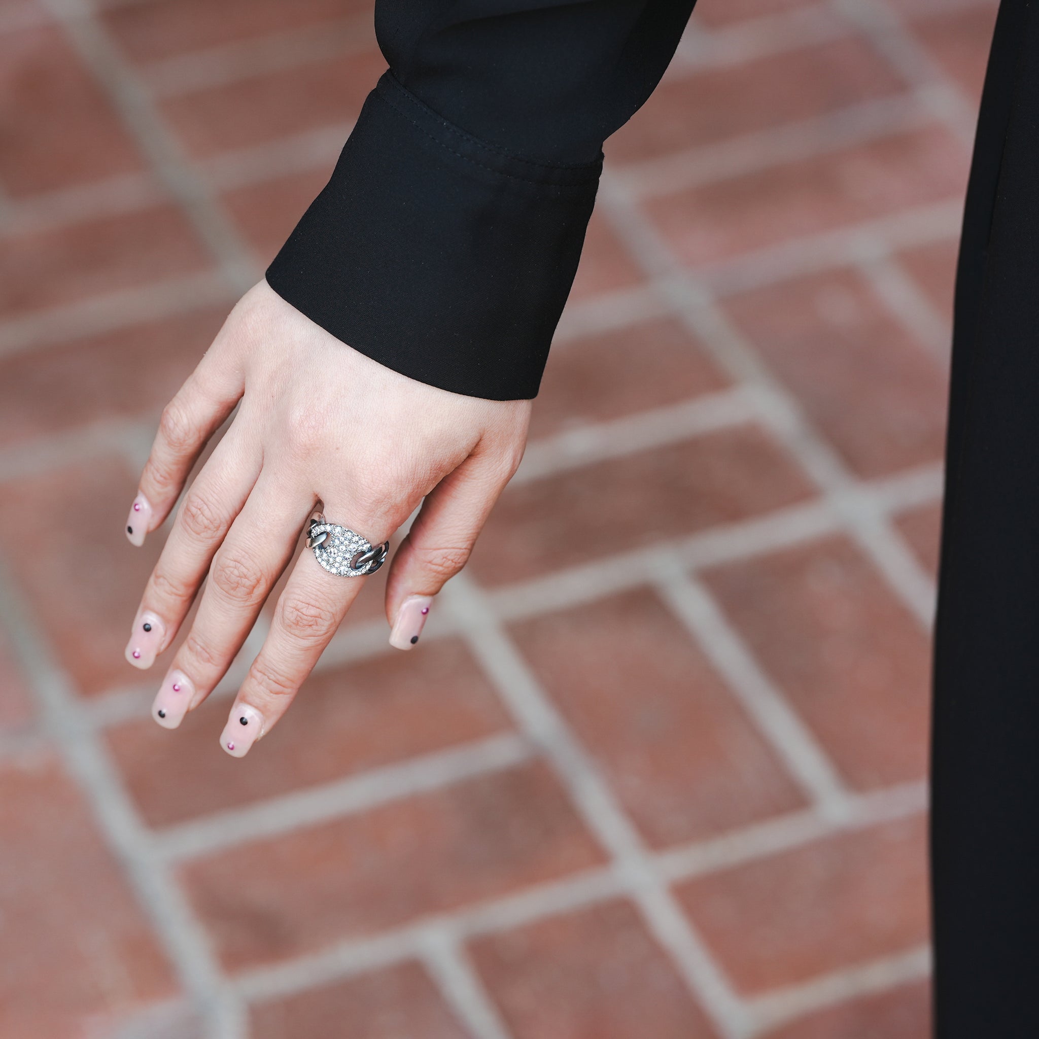 HUMETE COLLECTION MIX PAVE RING – hum RESTORE